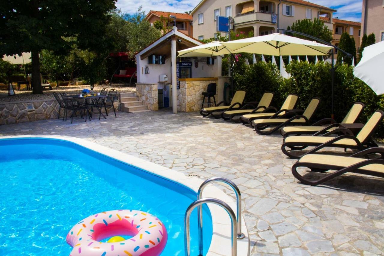 Bubi Apartments Malinska Exterior foto